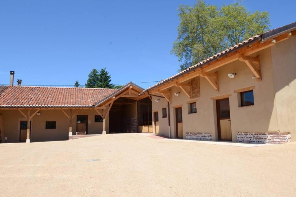 Ancien Haras Refait A Neuf A 3 Km De Vonnas Villa Buitenkant foto